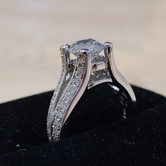 Brand New Womens Custom 18k gold stamped diamond engagement Ring with appraisal - Picture 10 of 12